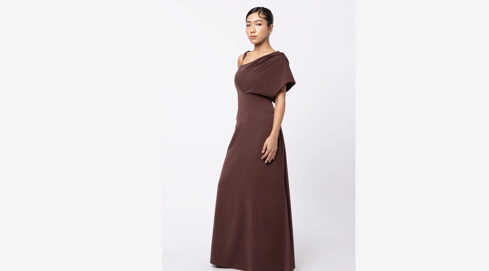 VACATION EVENING OUTFITS THAT FEEL EFFORTLESS AND PREMIUM