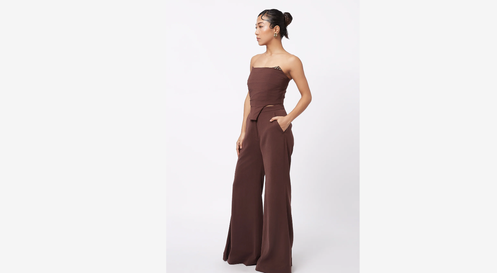 HOW TO STYLE NEUTRAL COLOURS WITHOUT LOOKING BASIC