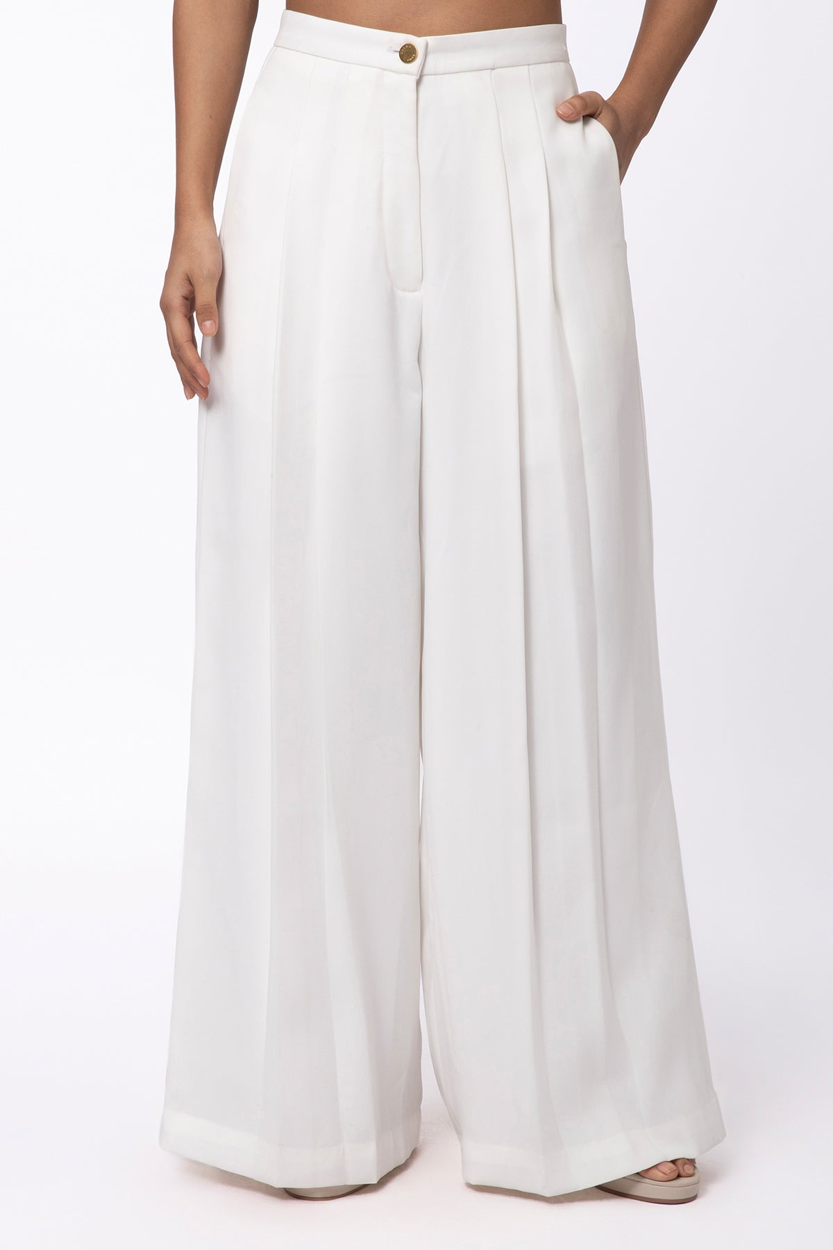 Glow Pleated Trousers - White