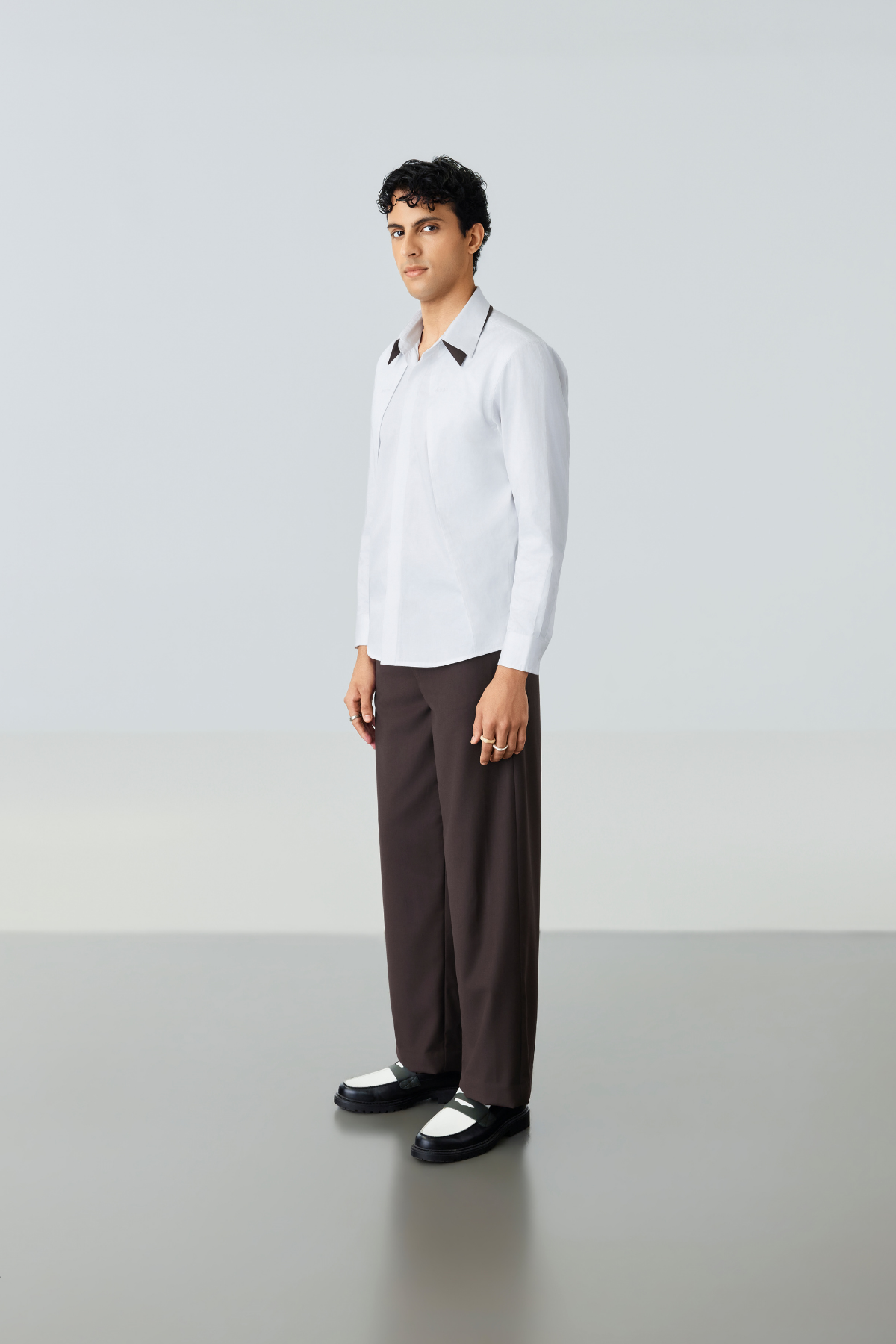 DEPTH SET - CLOUD WHITE & DEEP BROWN