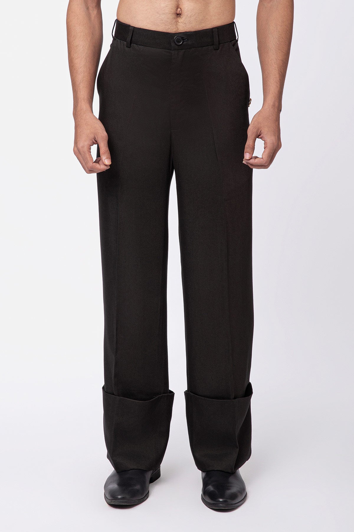 Core Folded Hem Trousers - Black