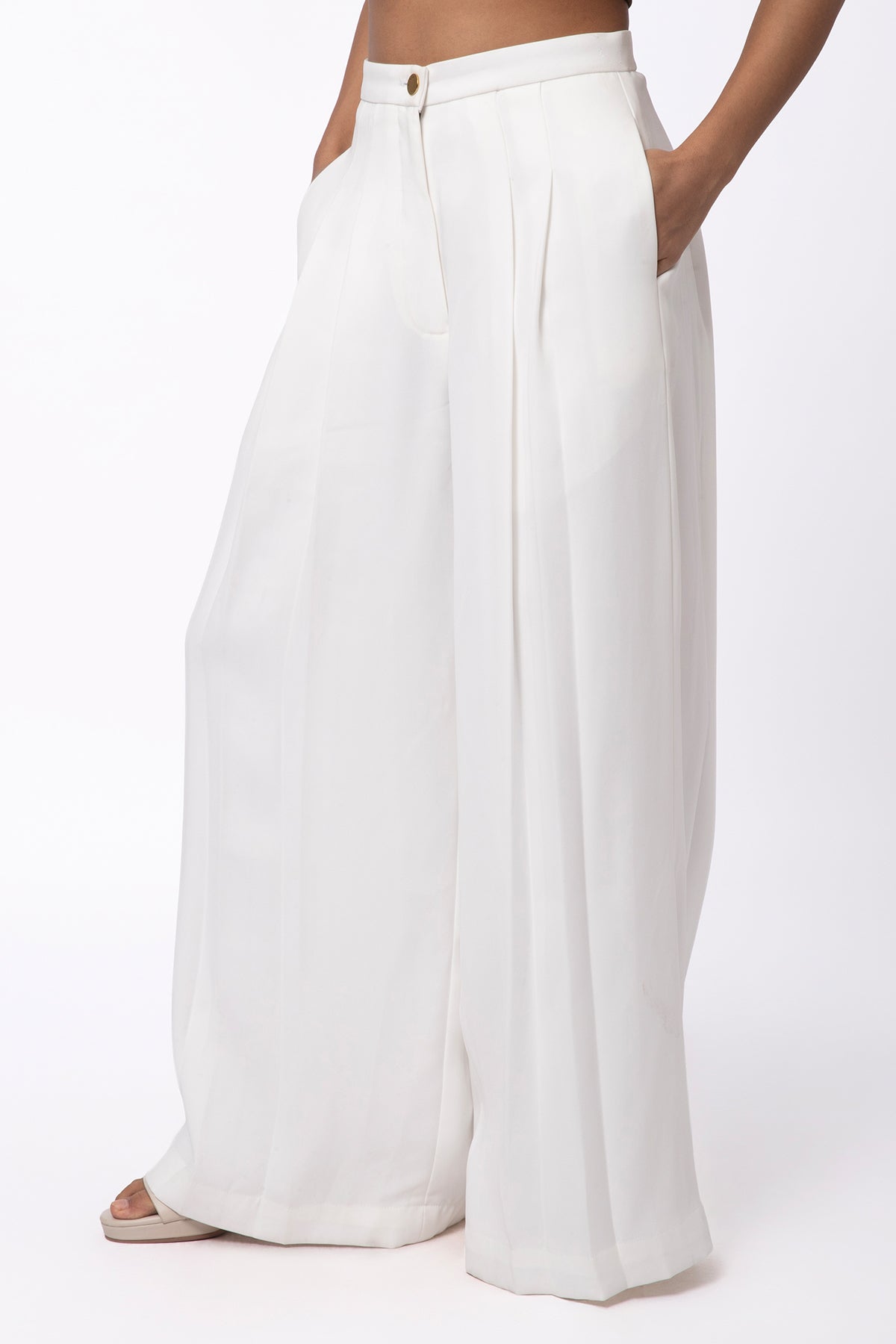 Glow Pleated Trousers - White