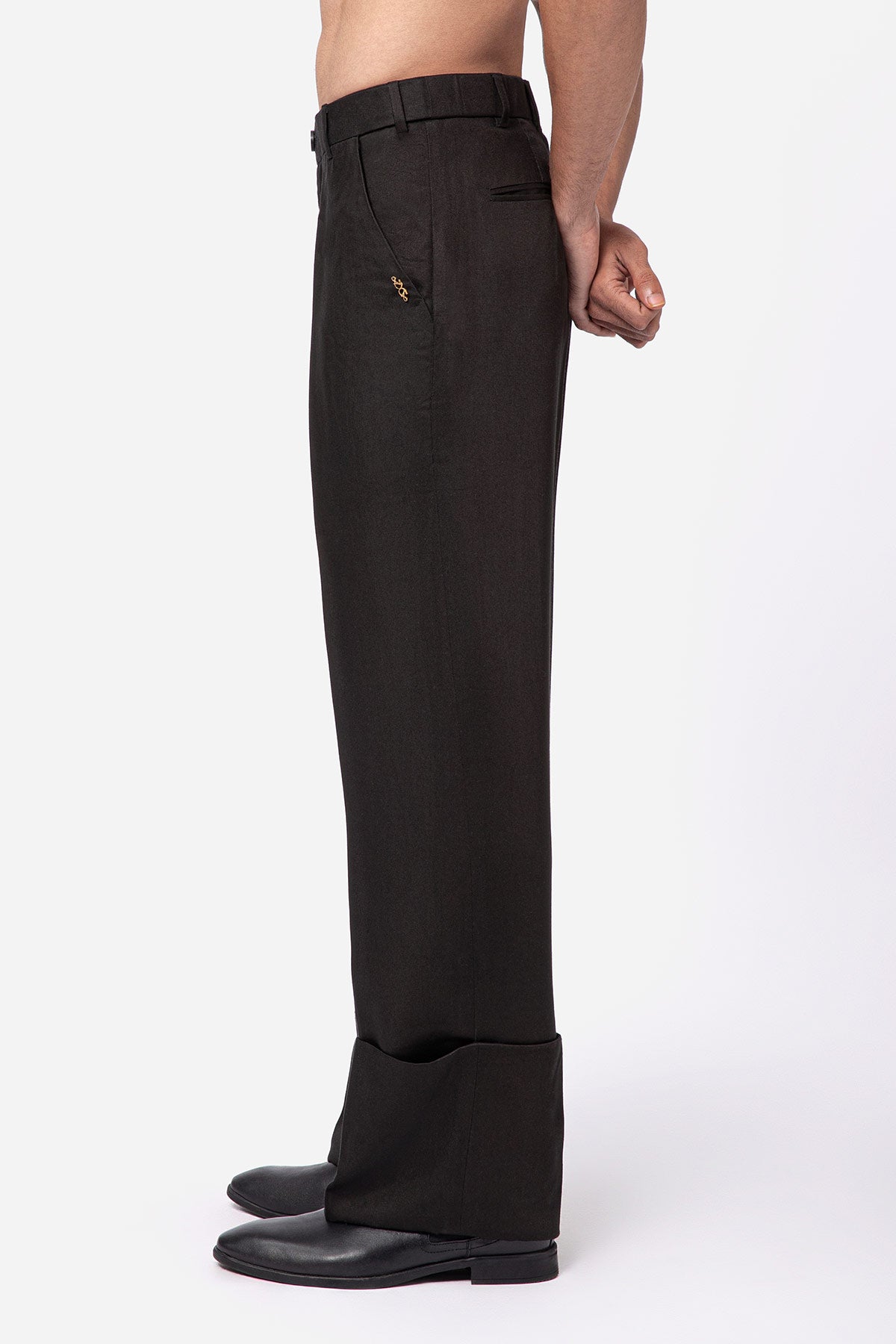 Core Folded Hem Trousers - Black