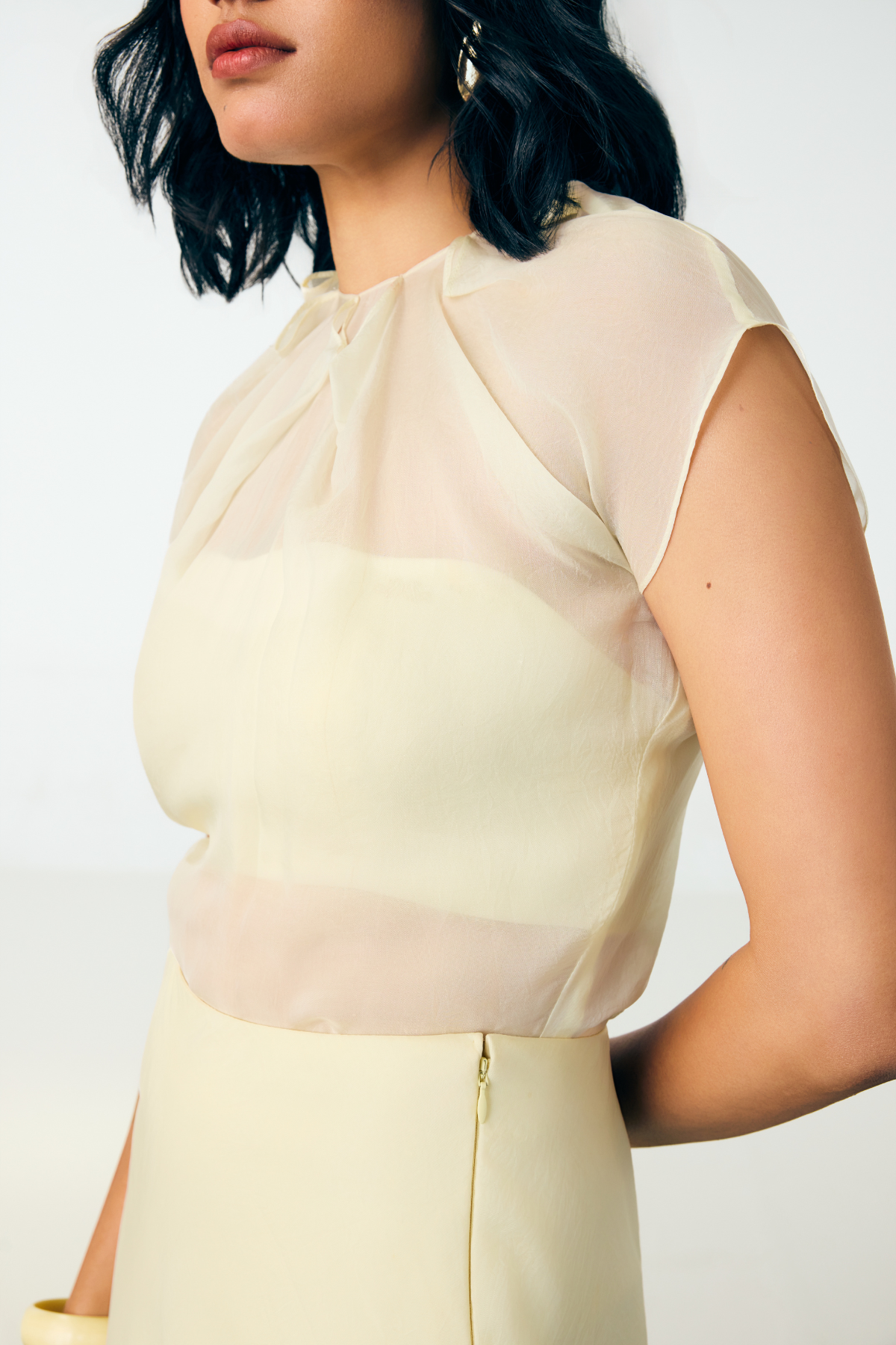 SOFT SHEER TOP - BUTTERYELLOW