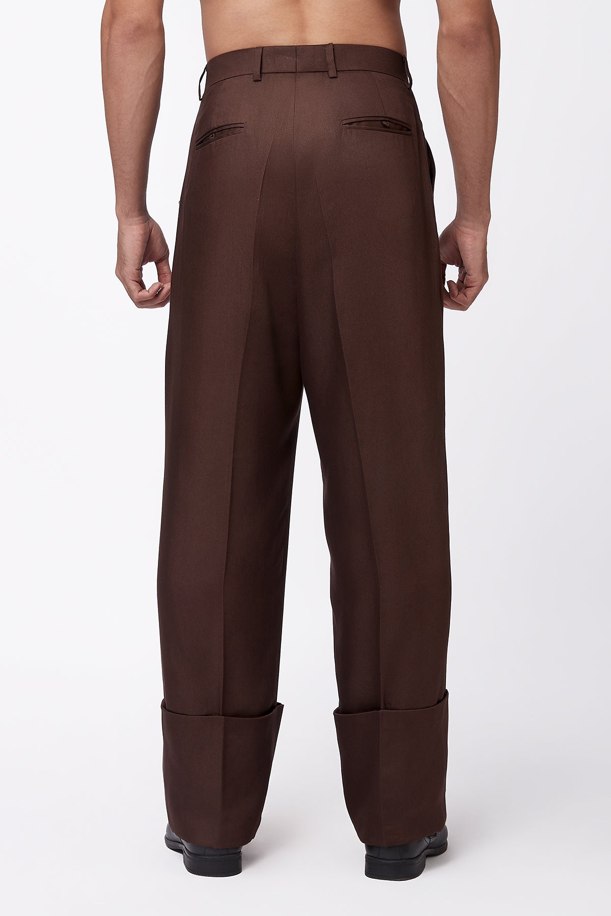 Core Folded Hem Trousers - Brown