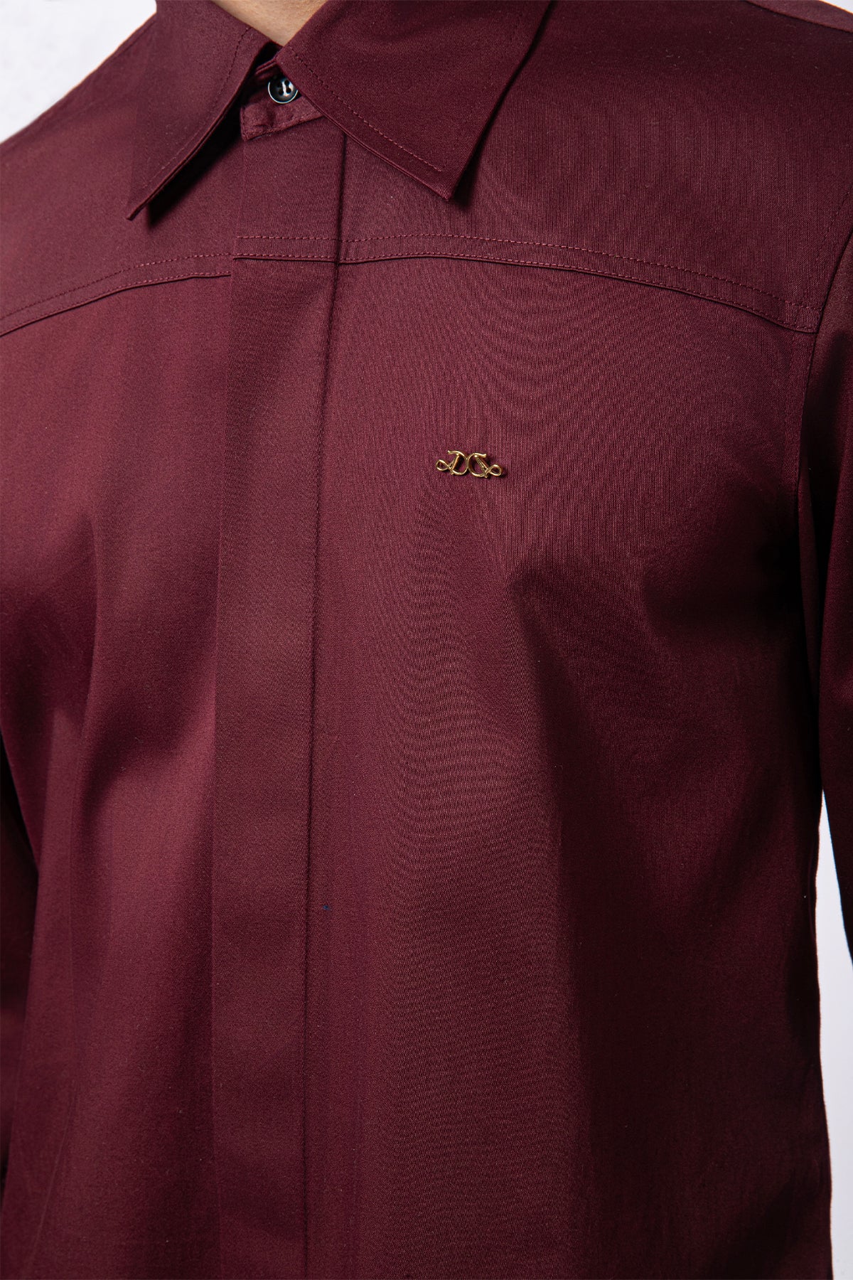 Brim Crop Shirt – Deep Red