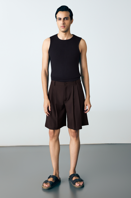 FORM SHORTS - DEEP BROWN