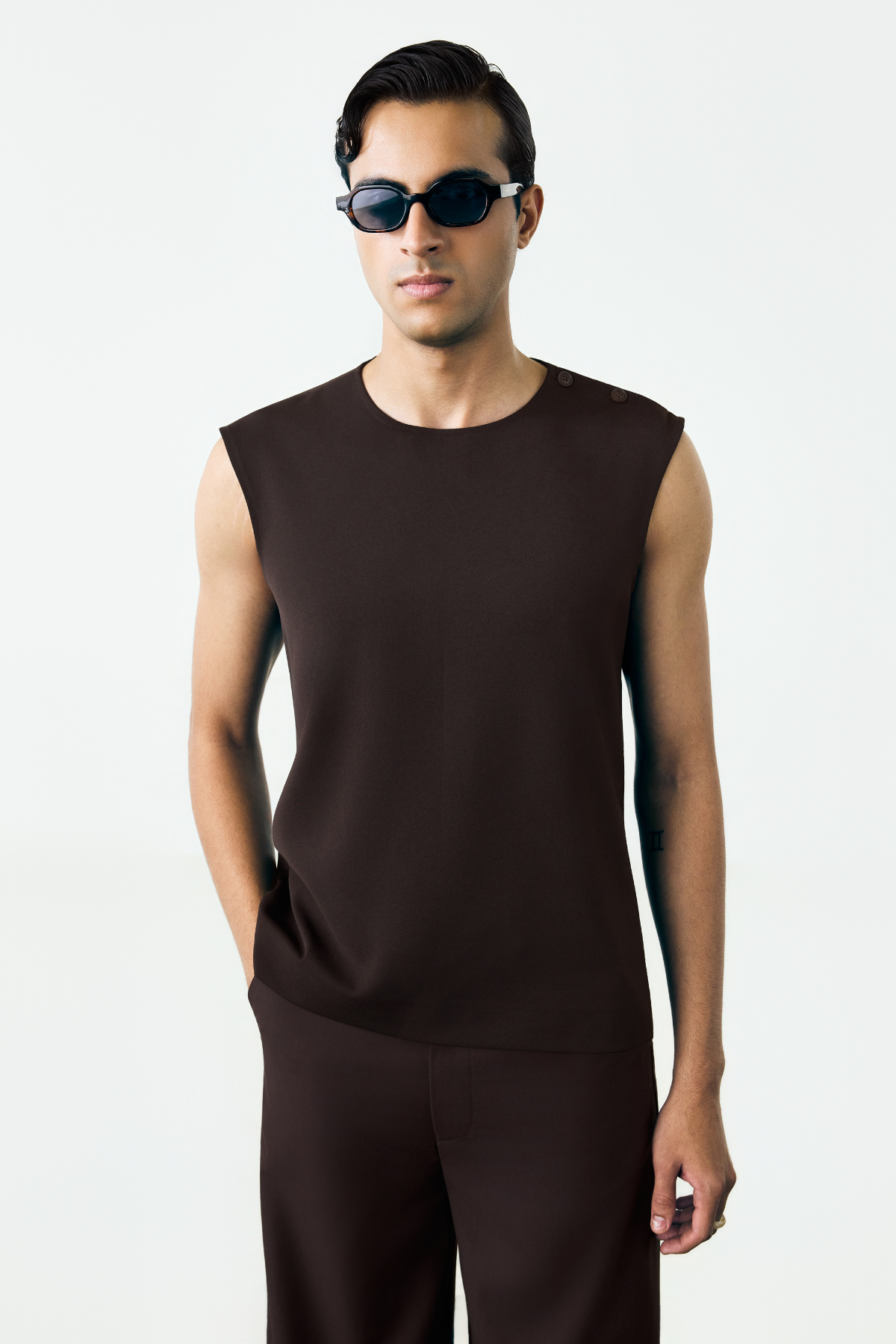 SHIFT VEST - ESPRESSO BROWN